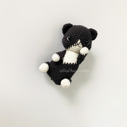 Pepper cat crochet pattern - Crochet Tuxedo cat - PDF pattern in English