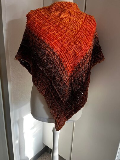 Häkelanleitung Dreieckstuch "Aiolos"