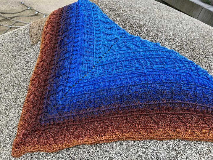 Häkelanleitung Dreieckstuch "Aiolos"