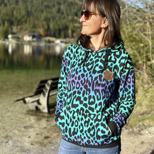 HOODIE "FRU ALMA" | Nähanleitung und Schnittmuster | Gr. 32-58