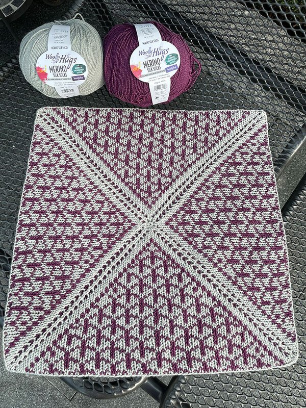 Jahresdecke 2025 Patchwork-Norway-Decke, gestrickt