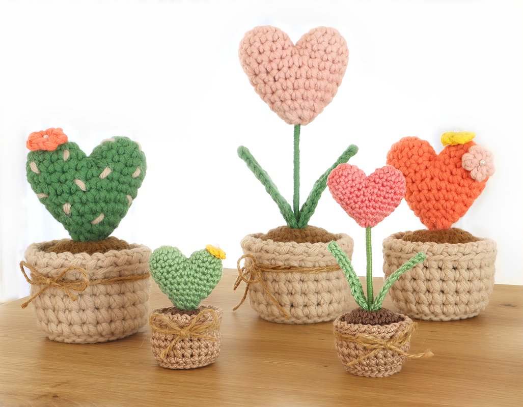 Heart / cactus in a flower pot - 2 variants