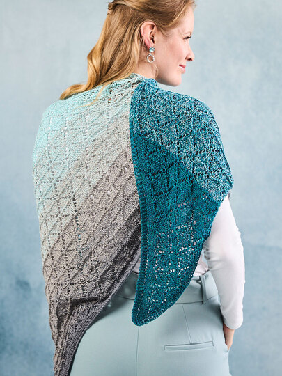 ASYMMETRISCHES TUCH DIAGONALE RAUTEN, gestrickt