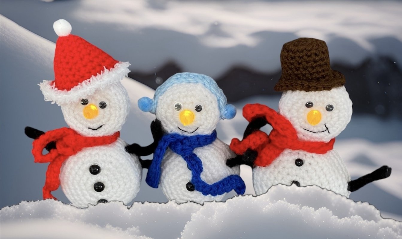 Leuchtschneemann Snowy Häkelanleitung