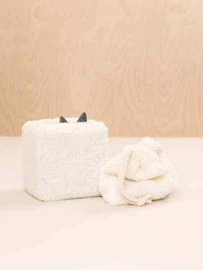 Audiobox Cover with Elastic: Sewing Pattern with Instructions