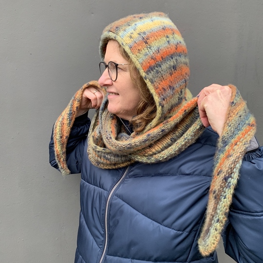 Strickanleitung Kapuzenschal Davina