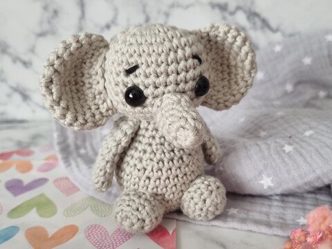 Häkelanleitung kleiner Elefant
