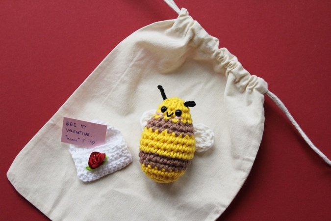 Bee My Valentine? Amigurumi Crochet Pattern PDF For Valentine's Letter