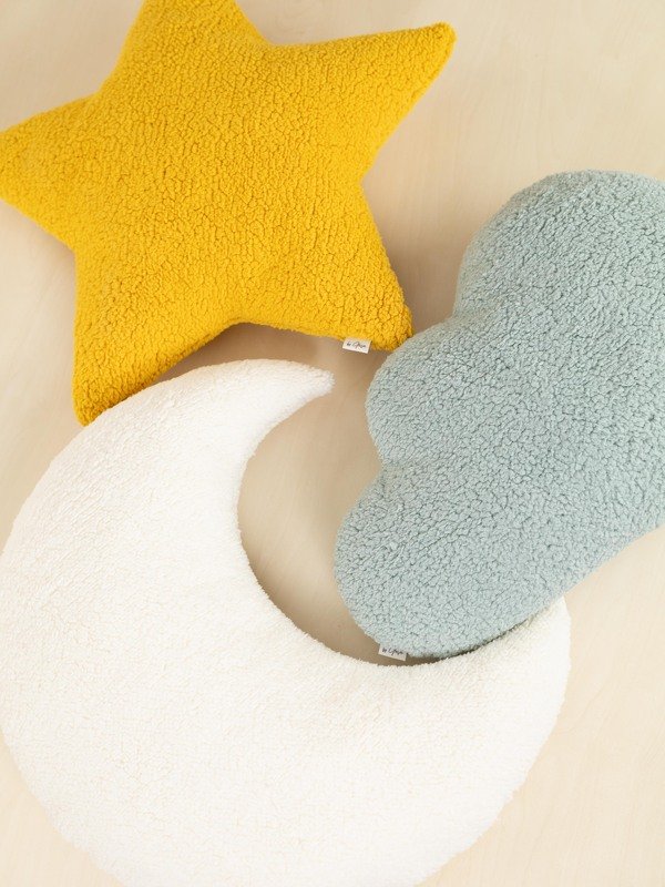 Star Pillow Sewing Pattern: Perfect for Kids’ Room &amp; Decor