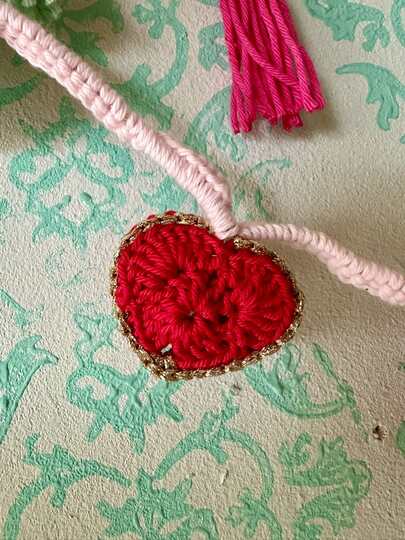 Häkelanleitung Herz Lichterkette – Romantische DIY-Deko für Zuhause