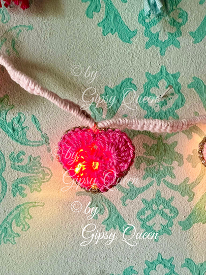 Häkelanleitung Herz Lichterkette – Romantische DIY-Deko für Zuhause