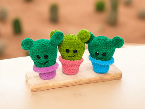 Häkelanleitung: Kakteen und Sukkulenten – Deko für Zuhause selbst machen