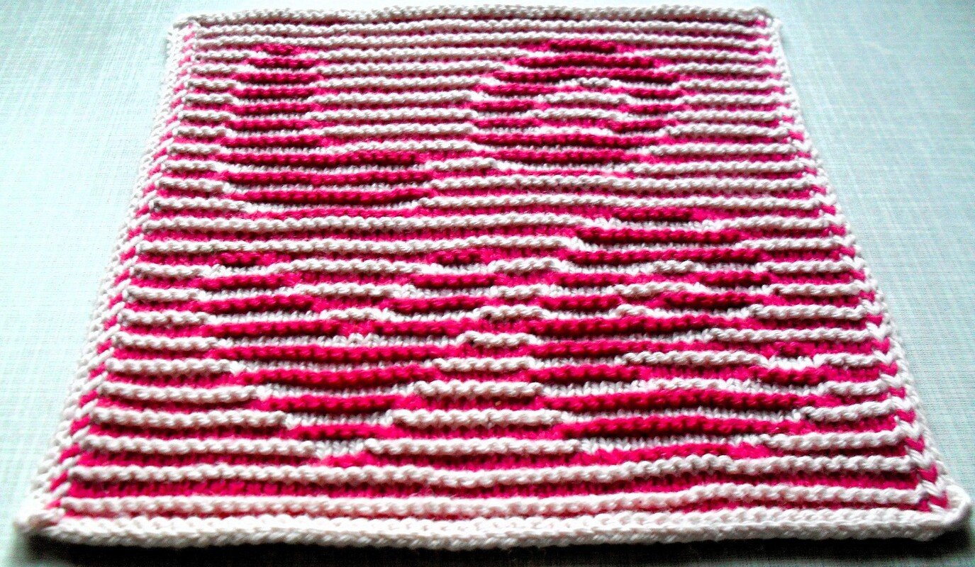 Love in Schattenstricktechnik mit dem besonderen Rand