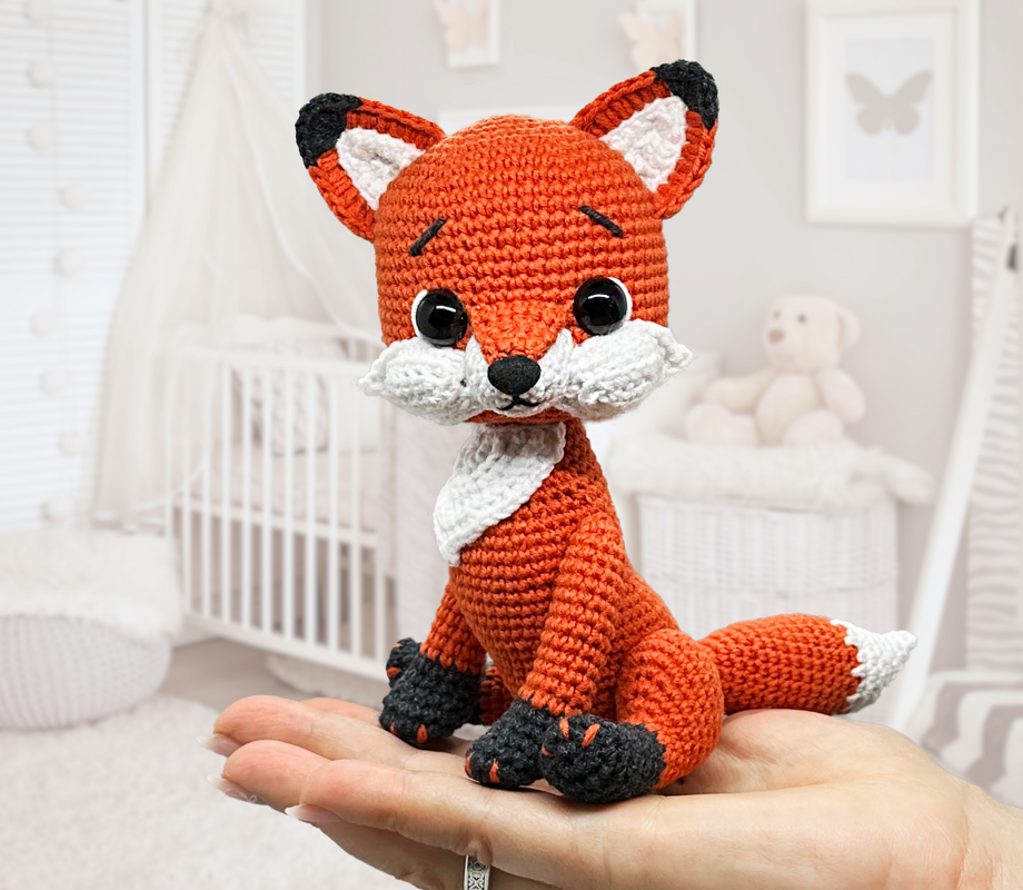 Häkelanleitung für einen kleinen Fuchs. Amigurumi-Fuchs.