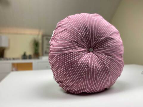 Nähanleitung: Runden Kissenbezug selber nähen