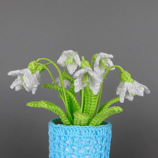 Schneeglöckchen im Blumentopf - einfach und schnell aus Wollresten