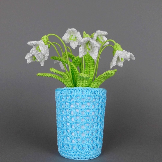 Schneeglöckchen im Blumentopf - einfach und schnell aus Wollresten