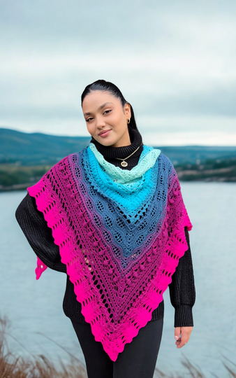 Crochet Pattern Triangular Shawl “Lorien” – with Crochet Chart