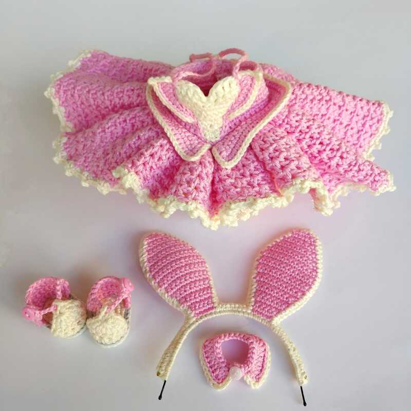 Crochet outfit bunny pattern for the Astrid doll. - Image 2
