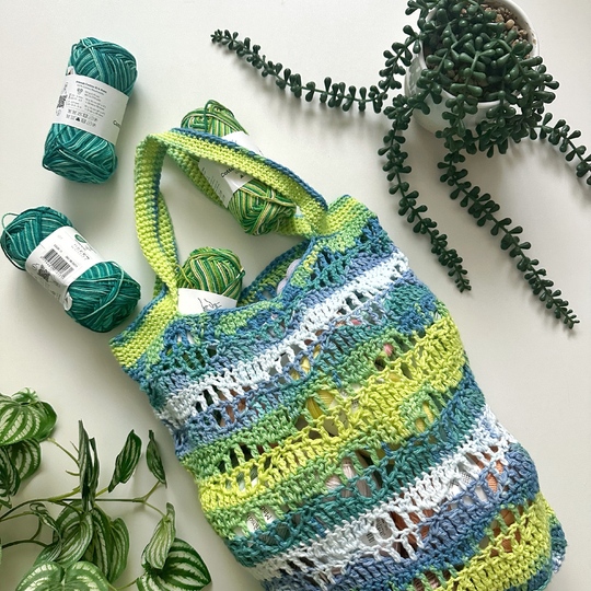 Delicate Waves Market Bag