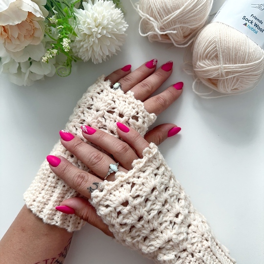 Icy Thistle Fingerless Gloves
