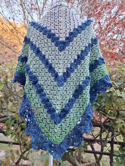 Häkelanleitung 2 in 1 Tiefes Dreieckstuch und Stola "Schattenspiel"