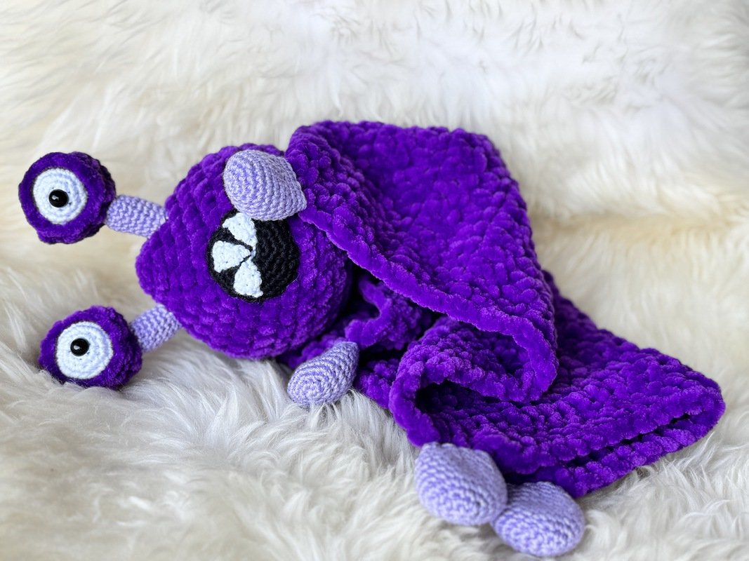 Crochet Pattern - Lovey / Comforter Monster "Poldi" - Image 2