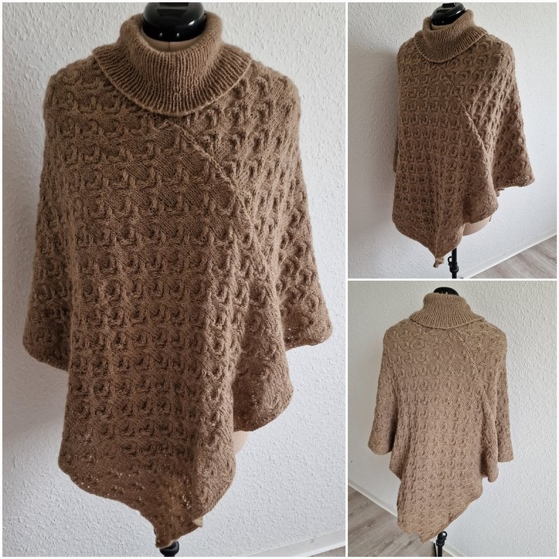 Brauner Strickponcho mit Rollkragen und Rautenmuster auf Schaufensterpuppe