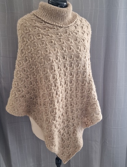 Strickanleitung für den Poncho "Emma"