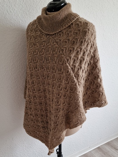 Strickanleitung für den Poncho "Emma"