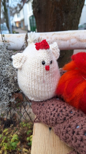 Liesbeth, das Huhn - gestrickt