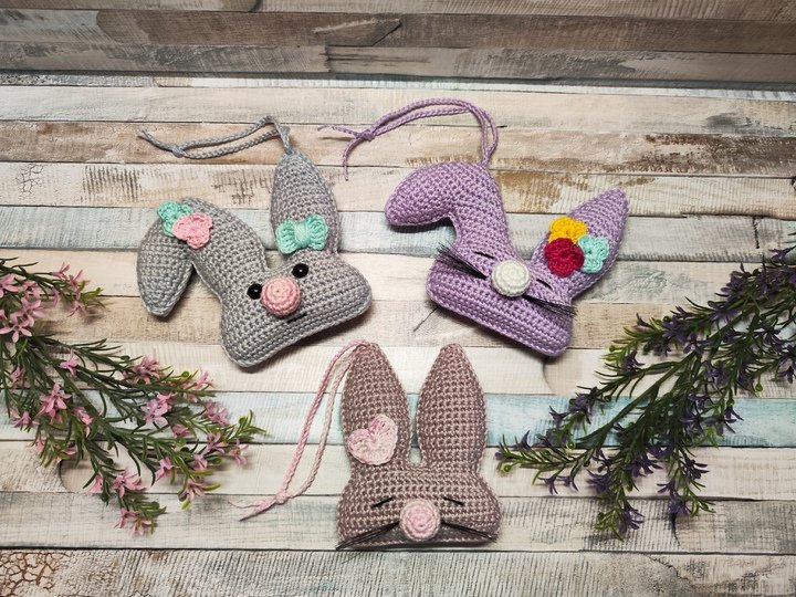 Häkelanleitung "Hasenöhrchen-Bande" (Aufhänger/Blumenstecker, 5 versch. )