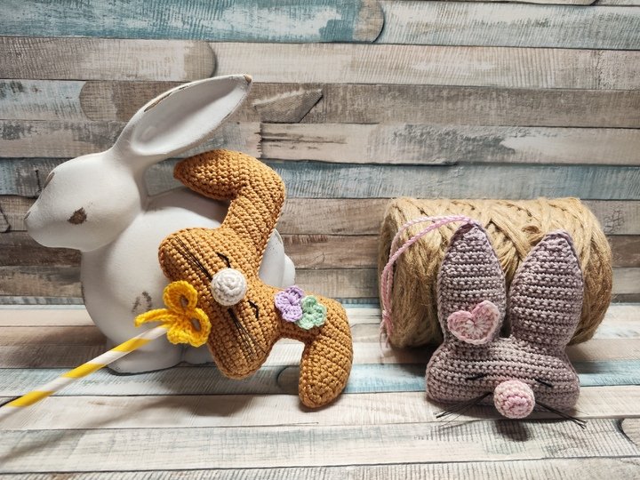 Häkelanleitung "Hasenöhrchen-Bande" (Aufhänger/Blumenstecker, 5 versch. )