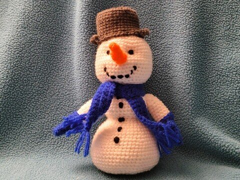 Häkelanleitung Schneemann Mads