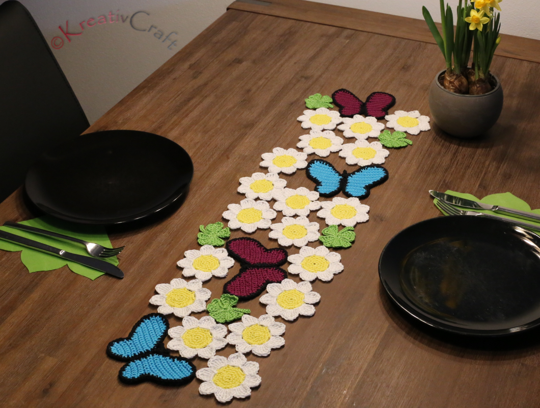 table runner springtime – crochet pattern – many variants possible