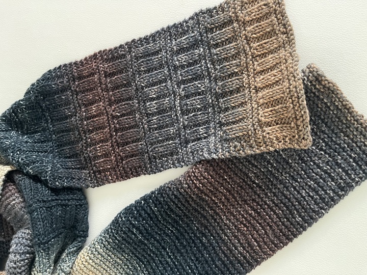 Strickanleitung für einen Wendeschal Anfänger geeignet