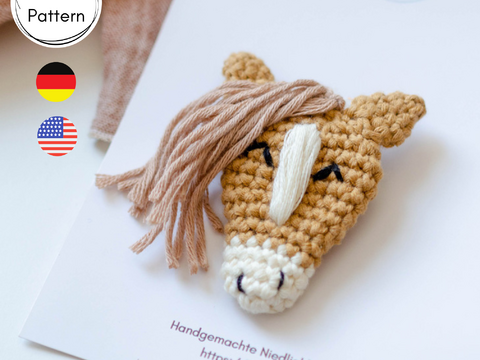 PDF Häkelanleitung für eine gehäkelte Brosche Pferdekopf für Pferdefans