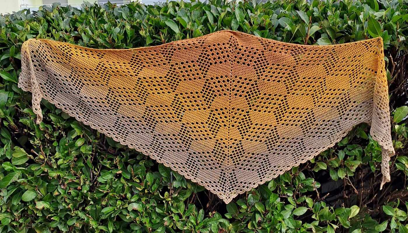 Flaches Dreieckstuch „Hellin BE“ - Häkelanleitung - Bild 7