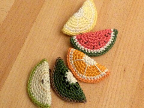 Häkelanleitung für fruchtige Haarspangen nicht nur für Kinder