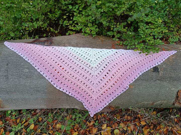 Triangular Scarf "Iphis"