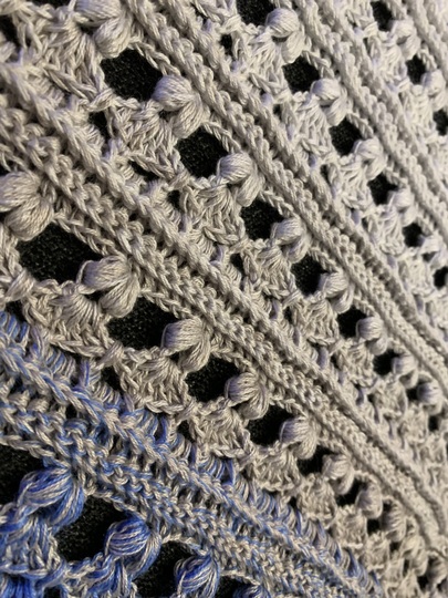 Triangular Scarf "Iphis"