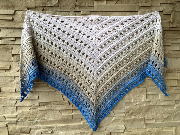 Triangular Scarf "Iphis"