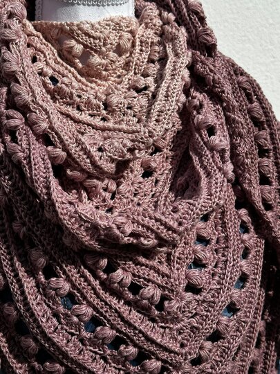 Triangular Scarf "Iphis"