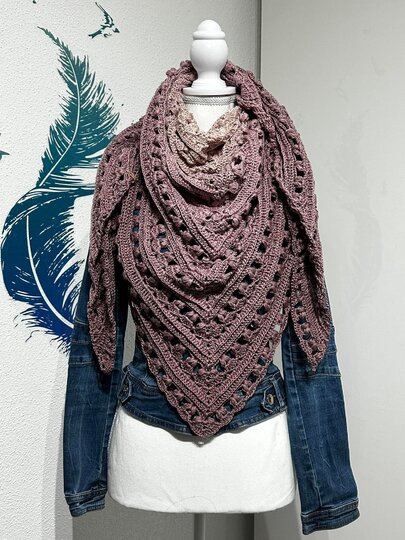 Triangular Scarf "Iphis"
