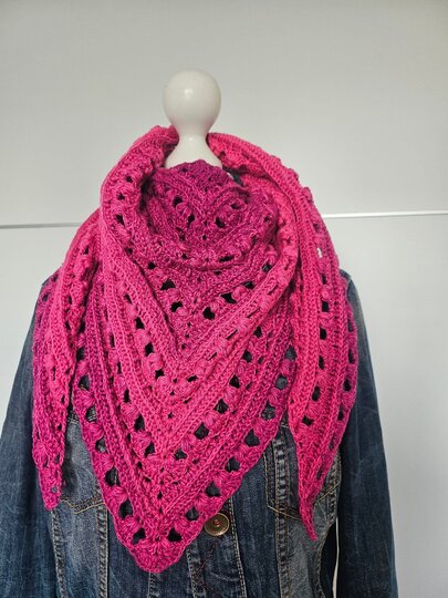 Triangular Scarf "Iphis"