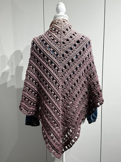 Triangular Scarf "Iphis"