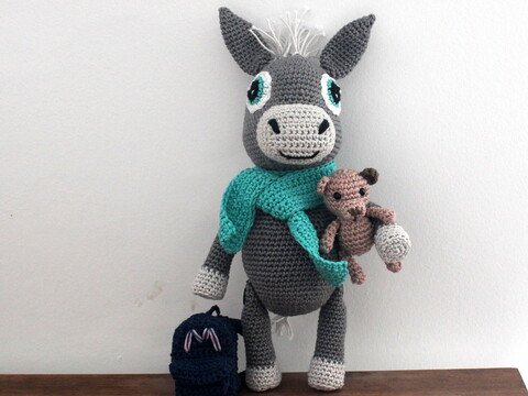 Eselchen Manolo und sein Freund Häkelanleitung deutsch und englisch