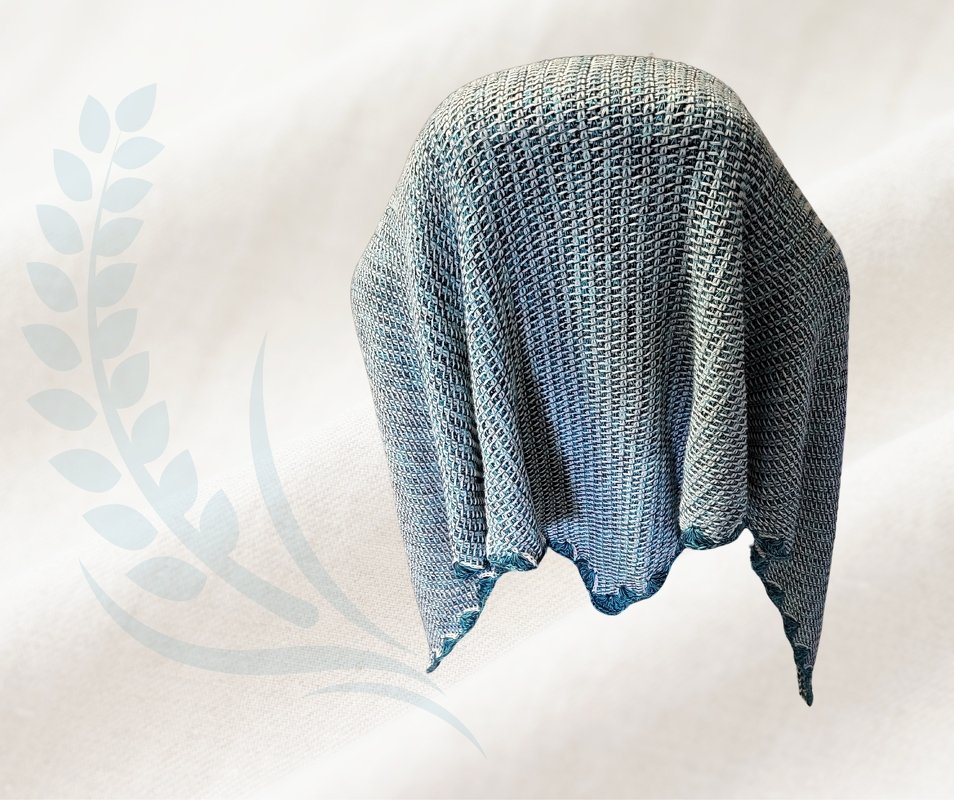 Triangular shawl "TUNISIAN" crocheted with shell border – for Intermediate - Image 8