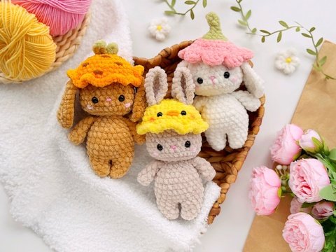 Bunnies in Easter hats - amigurumi crochet pattern