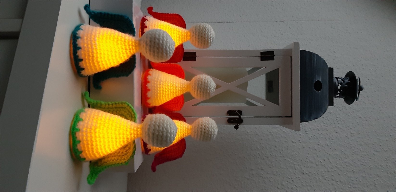 Engel mit LED-Teelicht